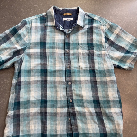 Tommy Bahama Men’s Camp Shirt - Picture 2 of 8